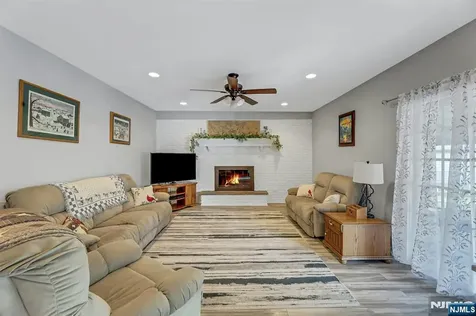 16 Maple Hill Road Clifton NJ 07013