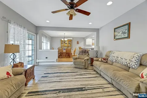 16 Maple Hill Road Clifton NJ 07013