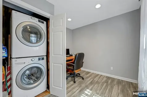 16 Maple Hill Road Clifton NJ 07013