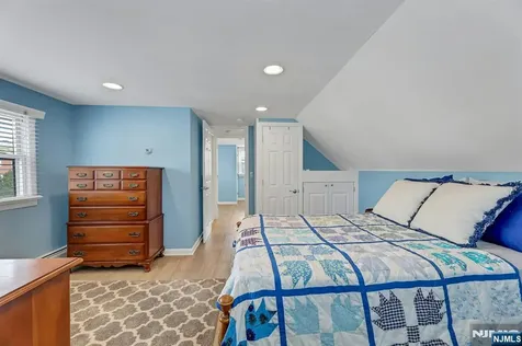 16 Maple Hill Road Clifton NJ 07013