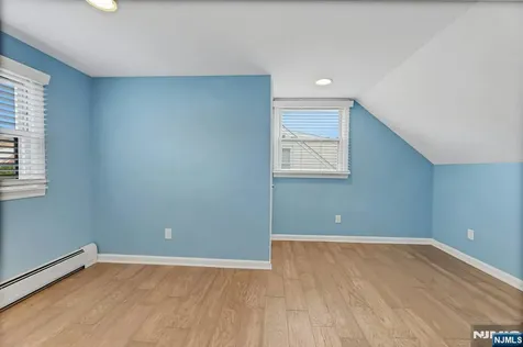 16 Maple Hill Road Clifton NJ 07013