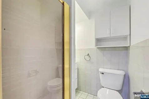 16 Maple Hill Road Clifton NJ 07013