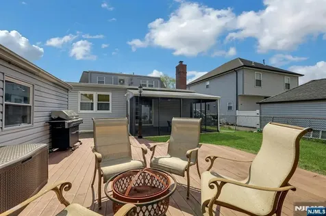 16 Maple Hill Road Clifton NJ 07013