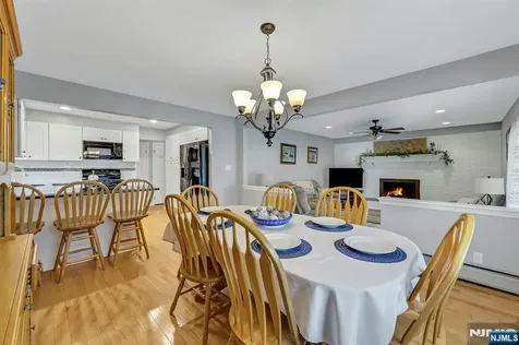 16 Maple Hill Road Clifton NJ 07013