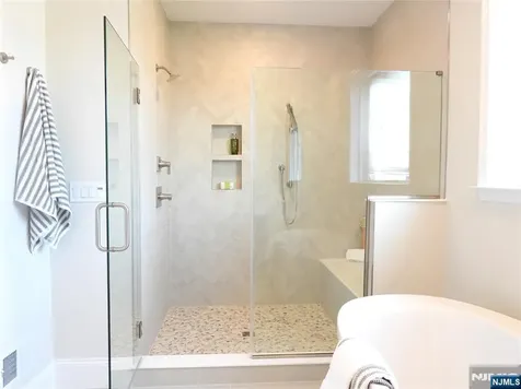 21 Muirfield Lane River Vale NJ 07675