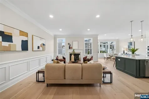 21 Muirfield Lane River Vale NJ 07675