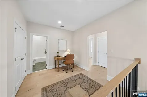 21 Muirfield Lane River Vale NJ 07675
