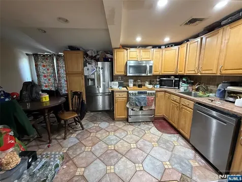 12 Storms Avenue Wanaque NJ 07420