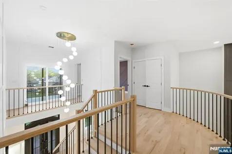 11 Elmwood Court Livingston NJ 07039