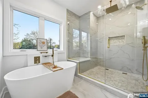 11 Elmwood Court Livingston NJ 07039