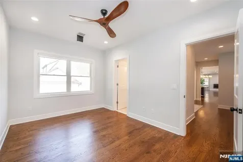 8 Broad Street Demarest NJ 07627