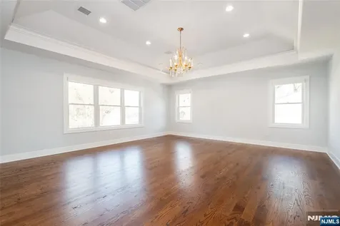 8 Broad Street Demarest NJ 07627