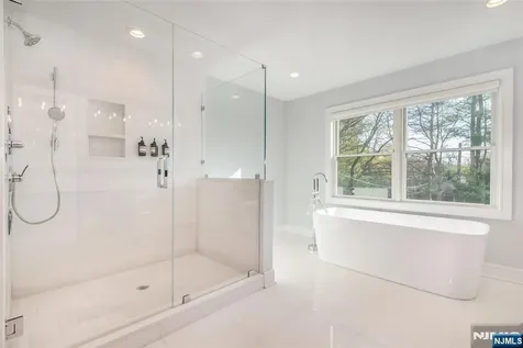8 Broad Street Demarest NJ 07627