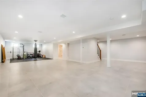 8 Broad Street Demarest NJ 07627