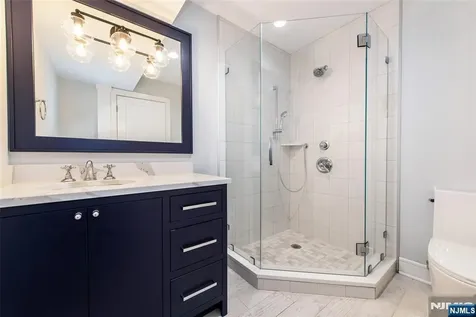 8 Broad Street Demarest NJ 07627