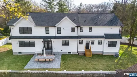 8 Broad Street Demarest NJ 07627