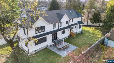 8 Broad Street Demarest NJ 07627