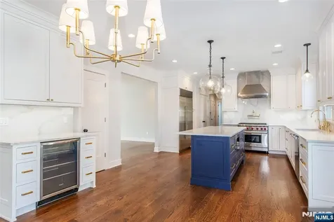 8 Broad Street Demarest NJ 07627