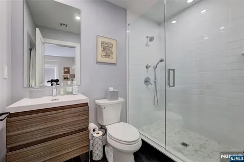 63 Sunset Lane Tenafly NJ 07670