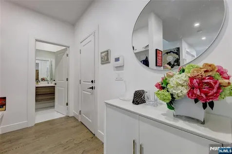 63 Sunset Lane Tenafly NJ 07670