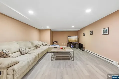 128 Rutherford Road Mahwah NJ 07430