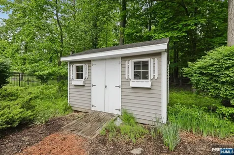 128 Rutherford Road Mahwah NJ 07430