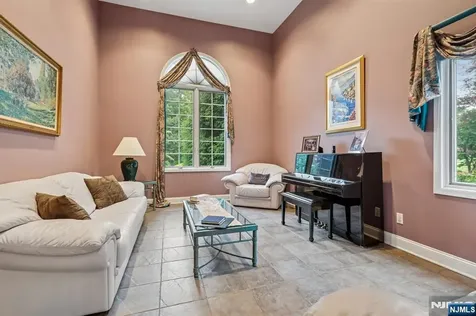 128 Rutherford Road Mahwah NJ 07430