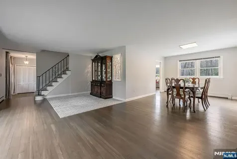 44 Deerfield Terrace Mahwah NJ 07430