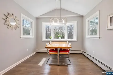 44 Deerfield Terrace Mahwah NJ 07430