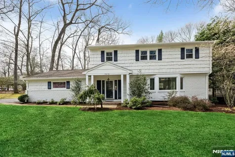 44 Deerfield Terrace Mahwah NJ 07430