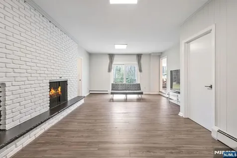 44 Deerfield Terrace Mahwah NJ 07430