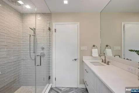 44 Deerfield Terrace Mahwah NJ 07430