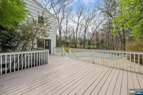 44 Deerfield Terrace Mahwah NJ 07430