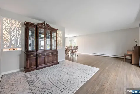 44 Deerfield Terrace Mahwah NJ 07430