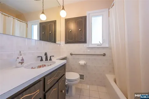 293 Maitland Avenue Paterson NJ 07502