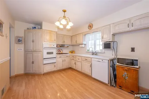 293 Maitland Avenue Paterson NJ 07502
