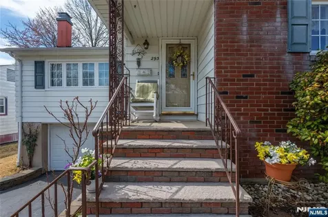 293 Maitland Avenue Paterson NJ 07502