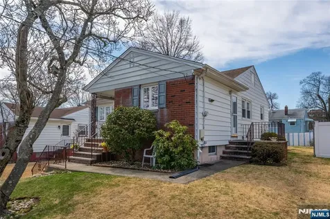 293 Maitland Avenue Paterson NJ 07502