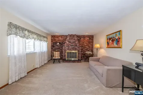 293 Maitland Avenue Paterson NJ 07502