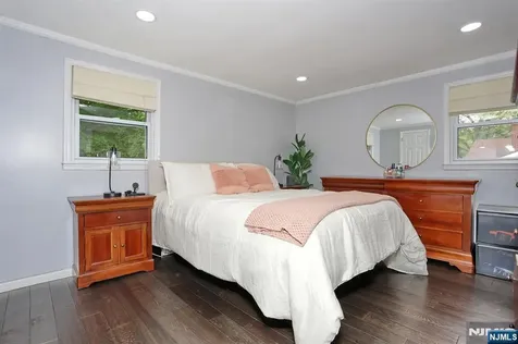 30 Brookfield Road Dumont NJ 07628
