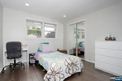30 Brookfield Road Dumont NJ 07628