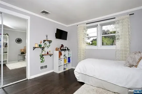 30 Brookfield Road Dumont NJ 07628