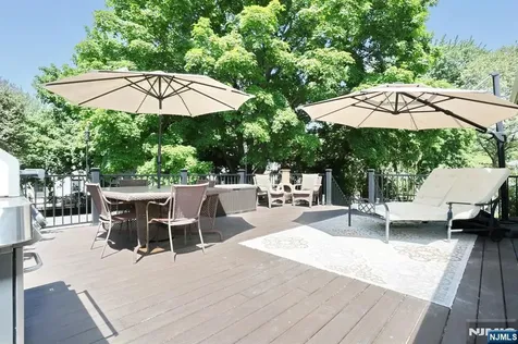 30 Brookfield Road Dumont NJ 07628