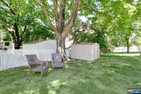 30 Brookfield Road Dumont NJ 07628