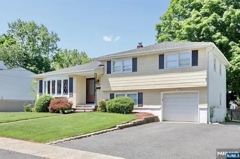 30 Brookfield Road Dumont NJ 07628