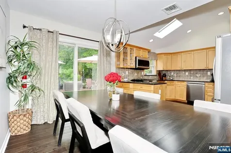 30 Brookfield Road Dumont NJ 07628