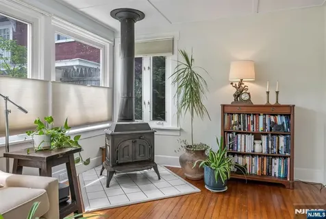 484 Pulis Avenue Franklin Lakes NJ 07417