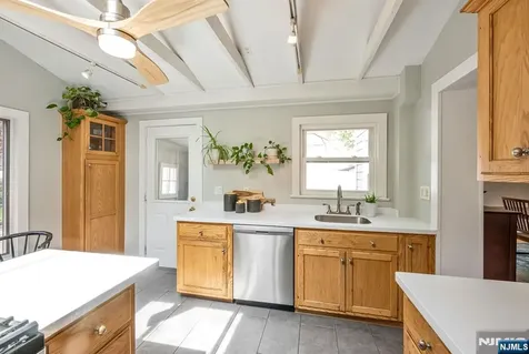 484 Pulis Avenue Franklin Lakes NJ 07417