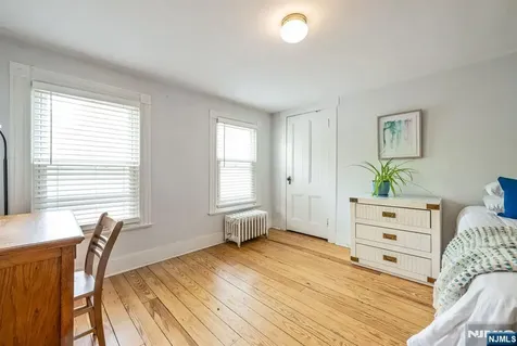 484 Pulis Avenue Franklin Lakes NJ 07417