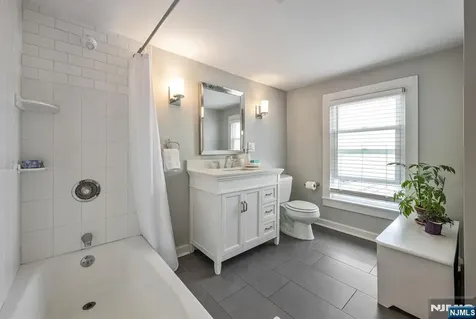 484 Pulis Avenue Franklin Lakes NJ 07417